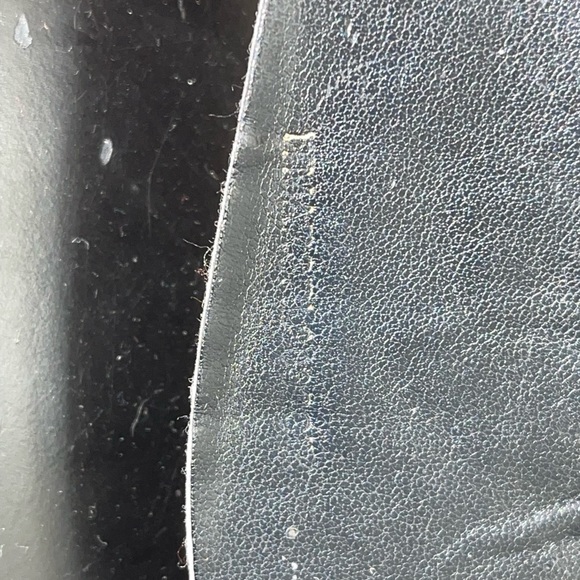 Authentic Burberry rain boots - Picture 6 of 8